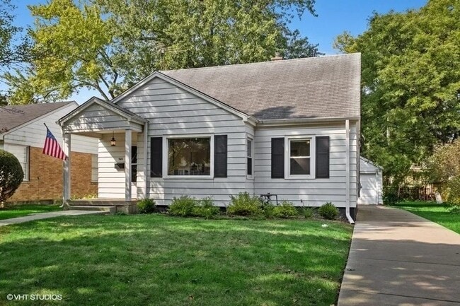 Building Photo - 540 S Evergreen Ave