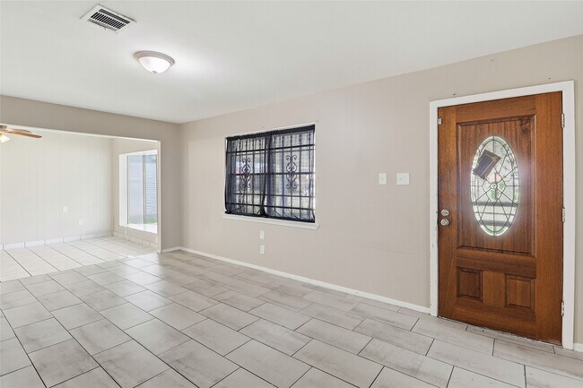 Photo - 6226 Antha St