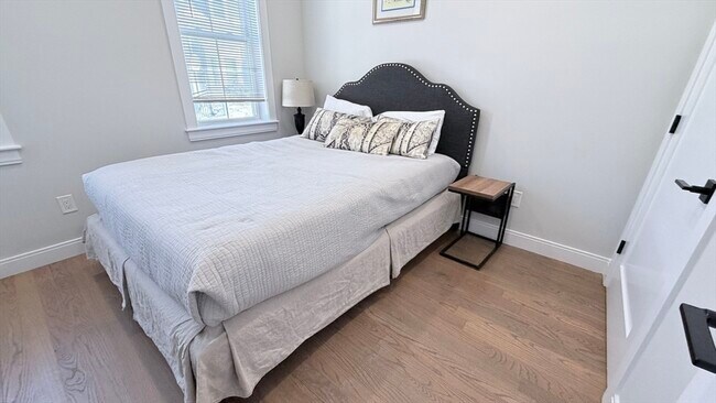 Photo - 93 George St Unit 3