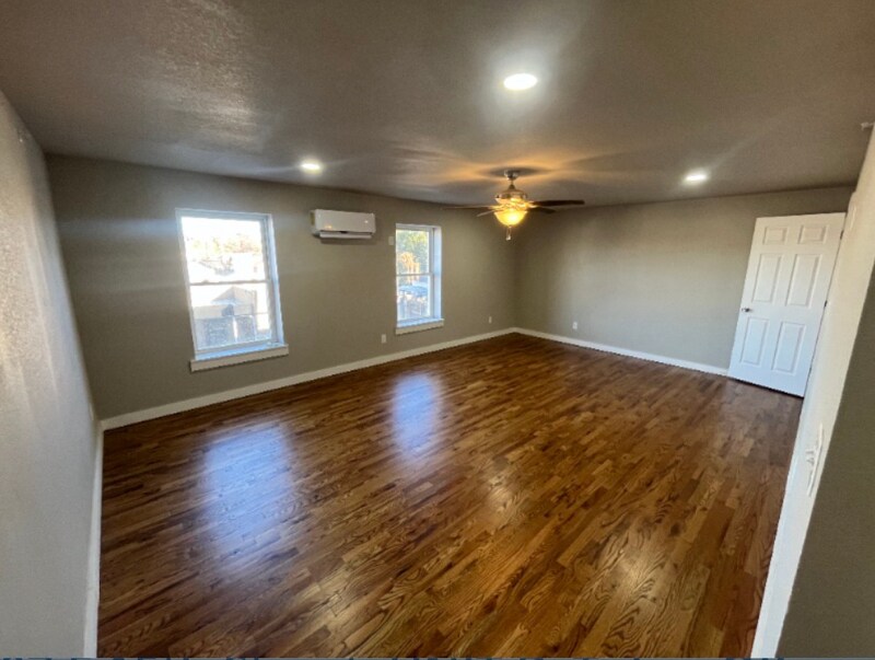 Photo - 3307 E 15th St Unit D