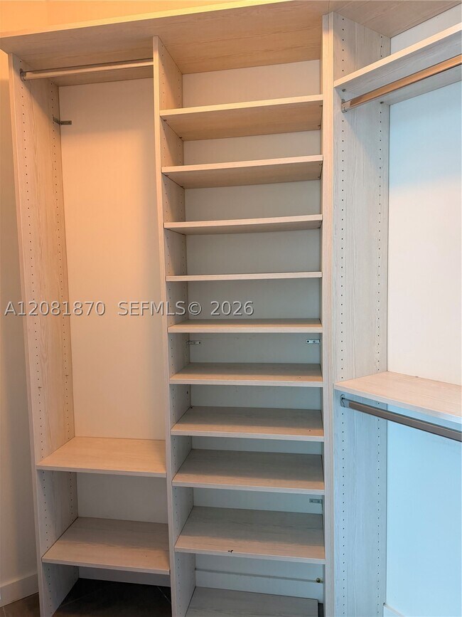 480 NE 31st St Unit 4601
