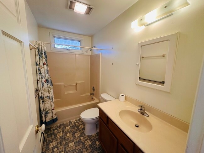 Photo - 1510 Graham Rd