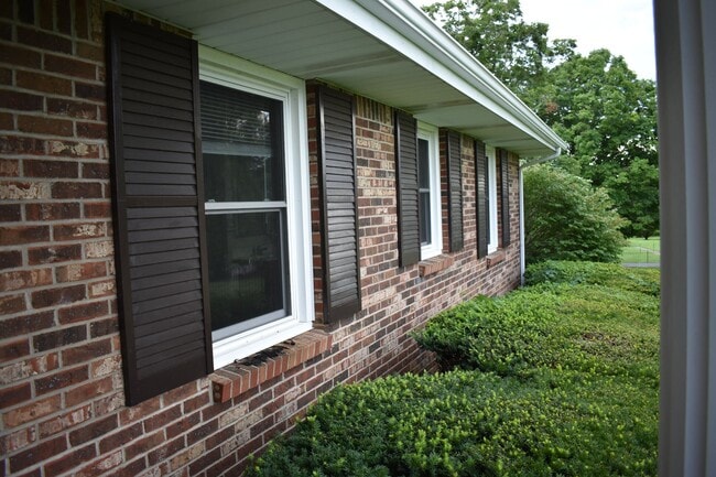 Photo - Situated in the heart of Sango, massive lot, and includes a fully finished & recently remodeled b...