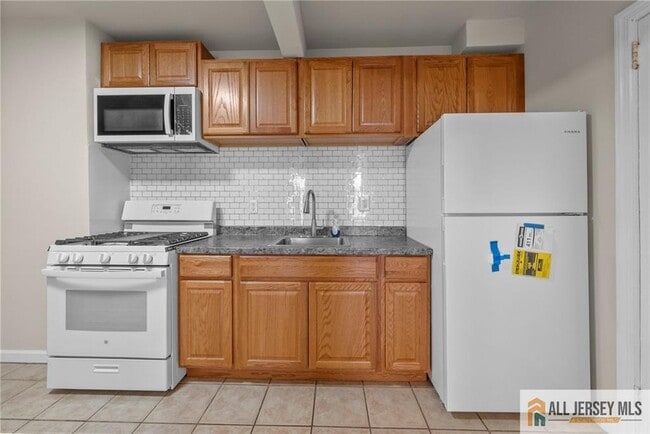 Photo - 2102 Woodbridge Ave Unidad 2