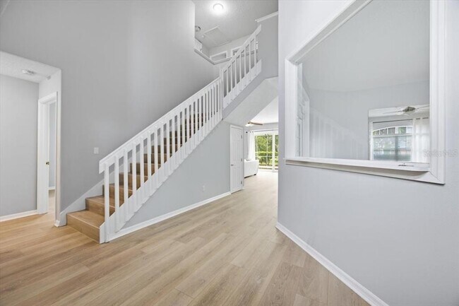 Photo - 110 Burrell Cir