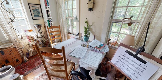 Photo - 5 Gibson Ter