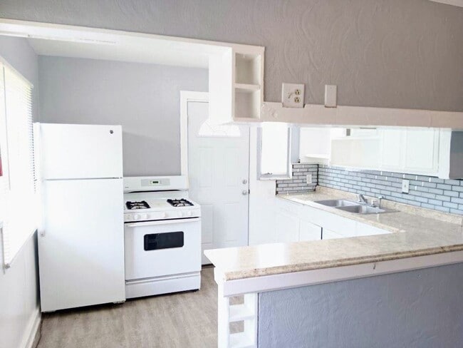 Building Photo - 396-398 South Powell Avenue Unit 396 Rental