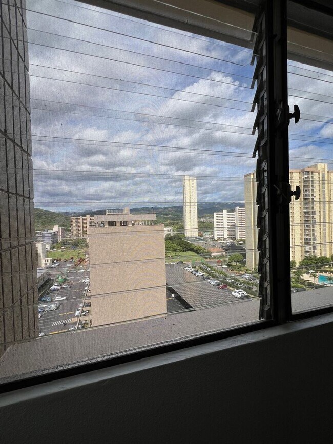 Photo - Available Now! Convenient Location Unit BPH1