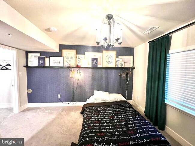 Photo - 4563 Shakespeare Cir