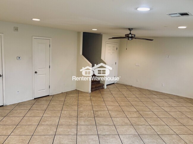 Photo - 2645 E Wallace Ave