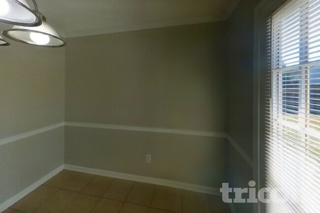 5020 Towne Park Dr