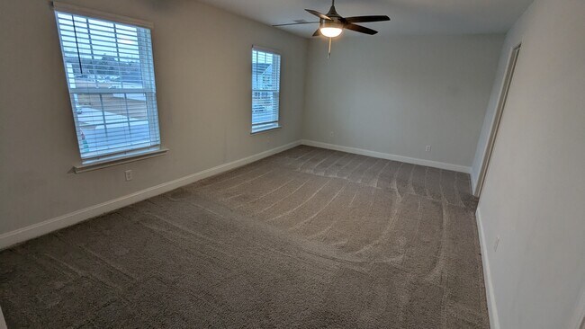 Photo - 200 Glick Wy