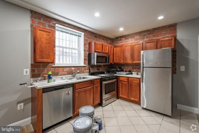 Building Photo - 2123 Spring Garden St Unit 1R Rental