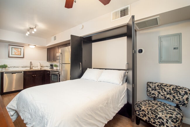 Photo - 1333 E Thomas Rd Unit 113