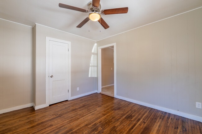 Photo - 1677 Echles St