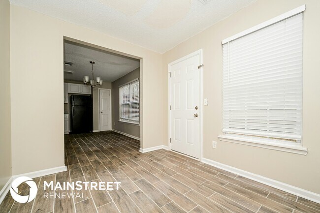 Photo - 304 Lauren Way