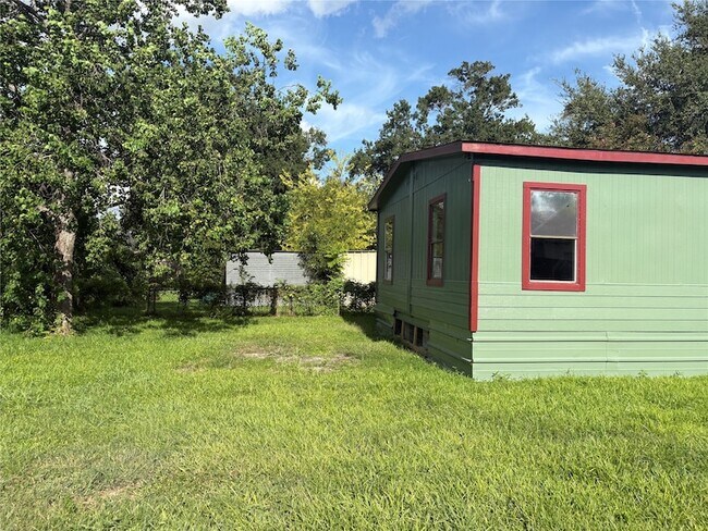 Photo - 16211 N Shore Dr