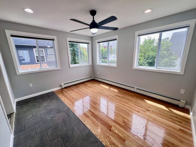 Photo - 15 1st St