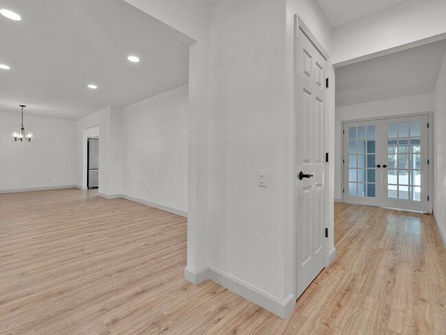 Photo - 449 Madrina Ct