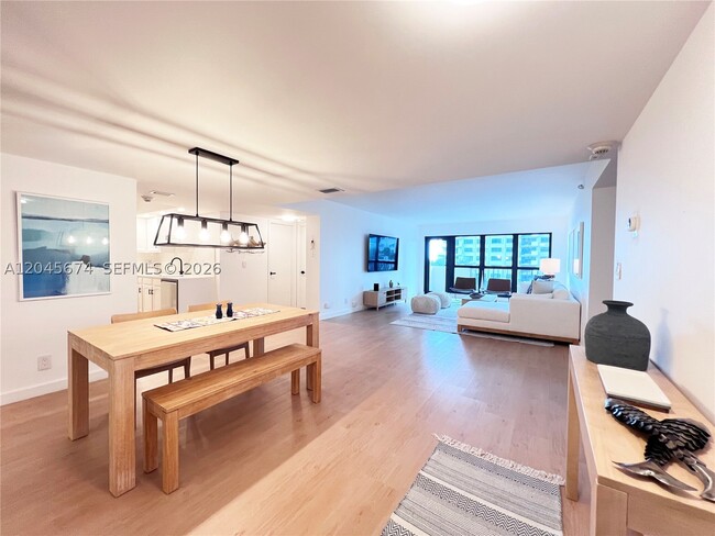 Building Photo - 5100 N Ocean Dr Unit 503
