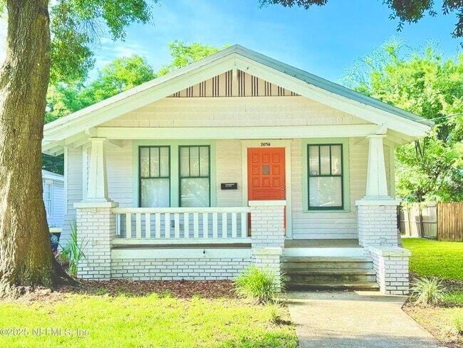 Building Photo - 2056 Dellwood Ave Rental