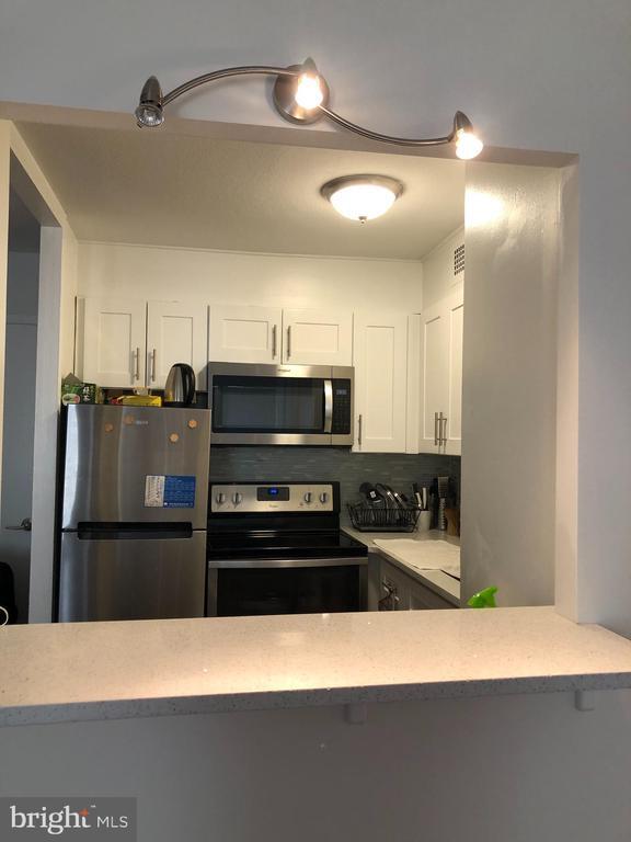 Building Photo - 224 W Rittenhouse Square Unit 317