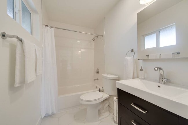 Photo - 873 32nd Street