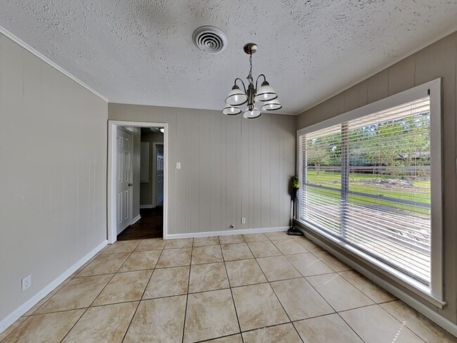 Photo - 10222 Belfast Rd