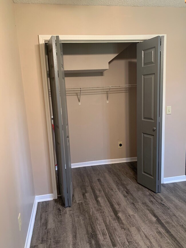 Athens Square Apartments For Rent in Athens, AL