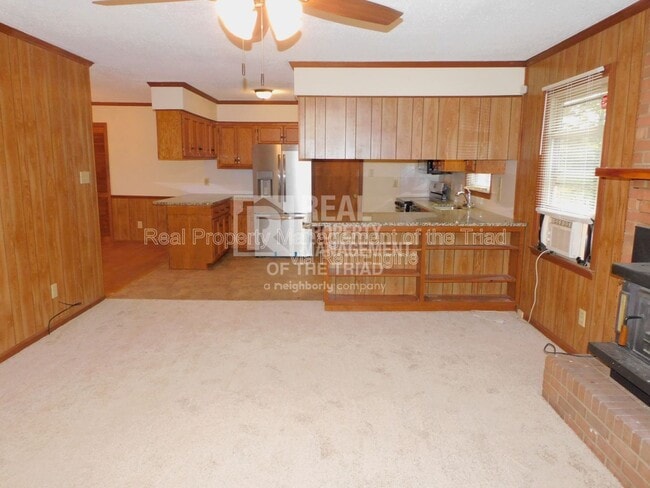 Photo - 8521 Richardsonwood Rd