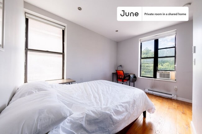 Photo - Room in Shared 3 bed/1.5 bath home in Central Harlem Unit A