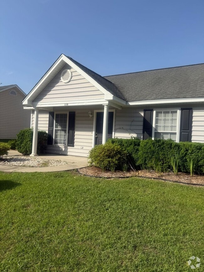 Building Photo - Lexington Rental