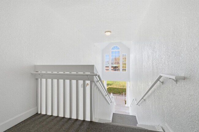 Photo - 2233 S Main St