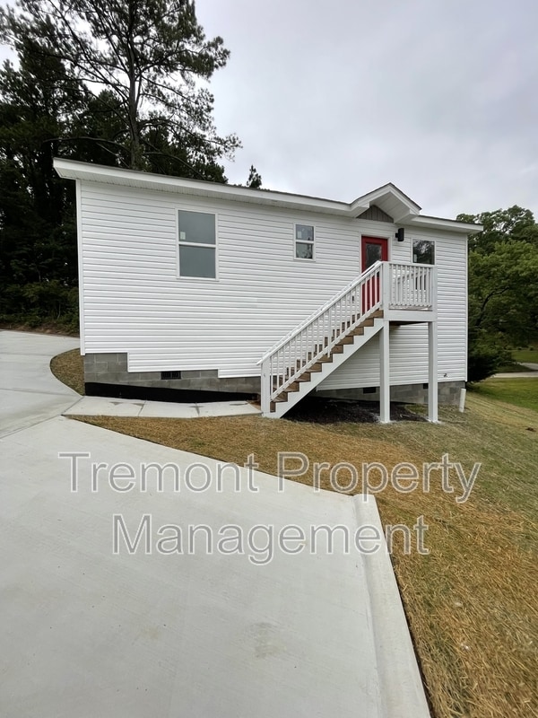 Building Photo - 3707 Wilcox Blvd Rental