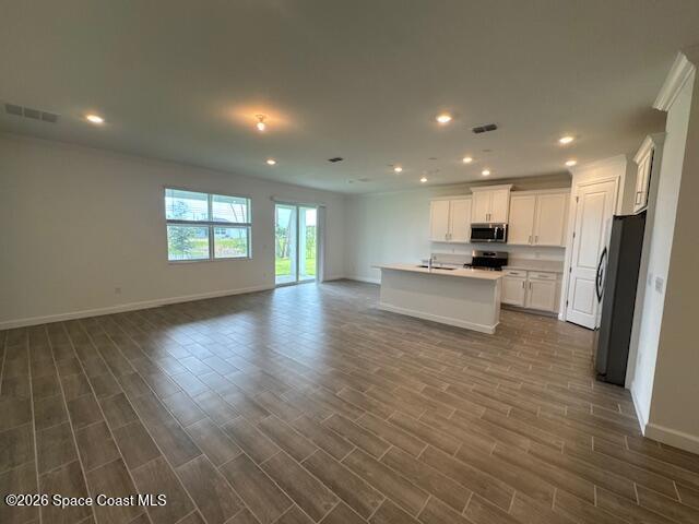 Photo - 2285 Island Ave NW