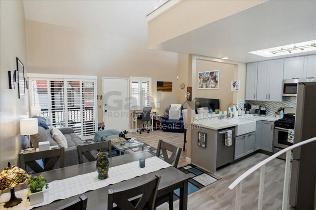 18006 River Cir Unit 8