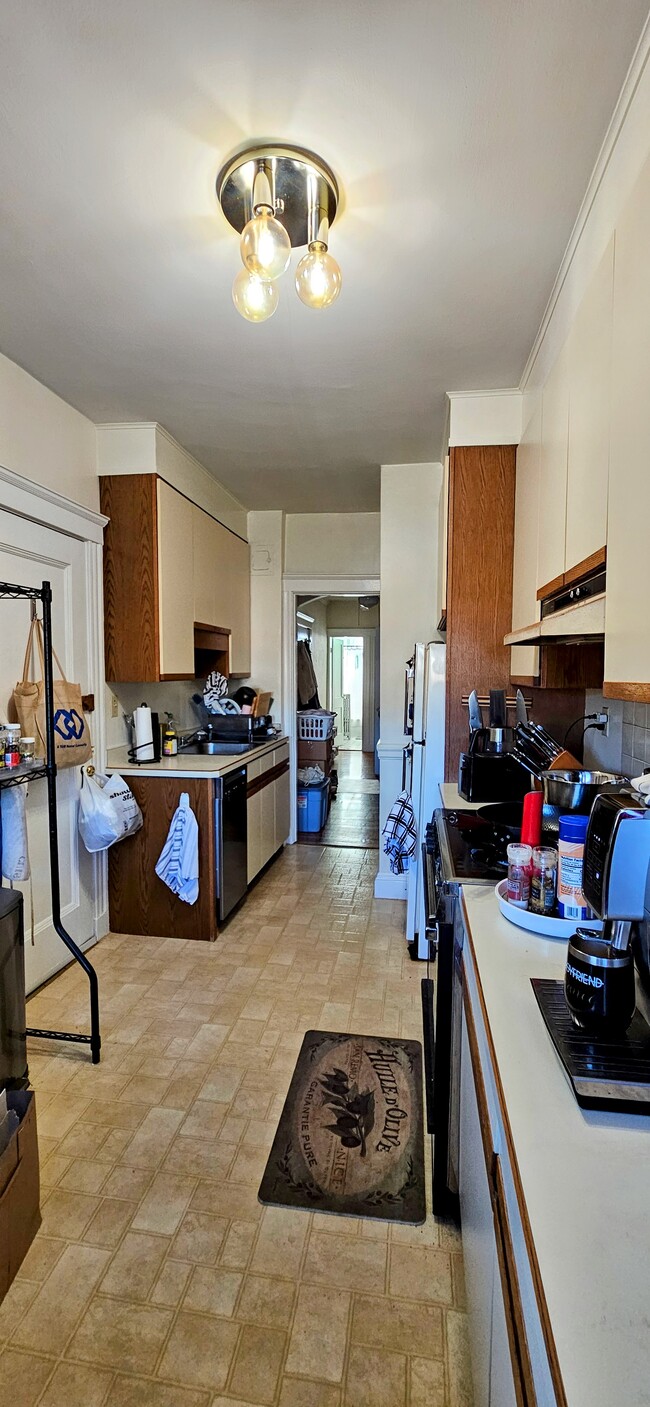 Photo - 52 Babcock St Unit 5