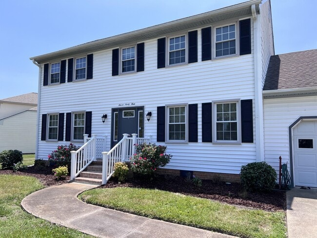 Photo - 1193 Red Mill Blvd House