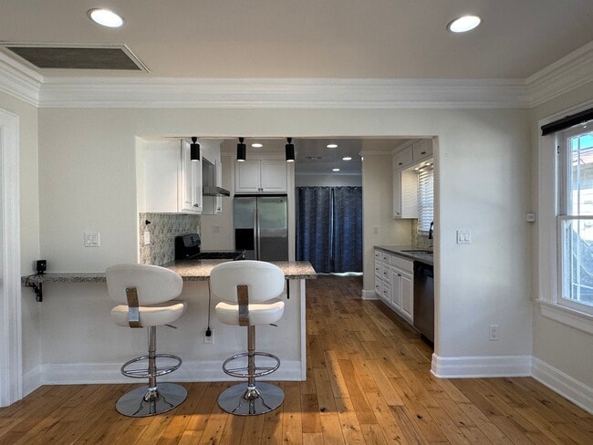 Photo - 1763 W 39th St