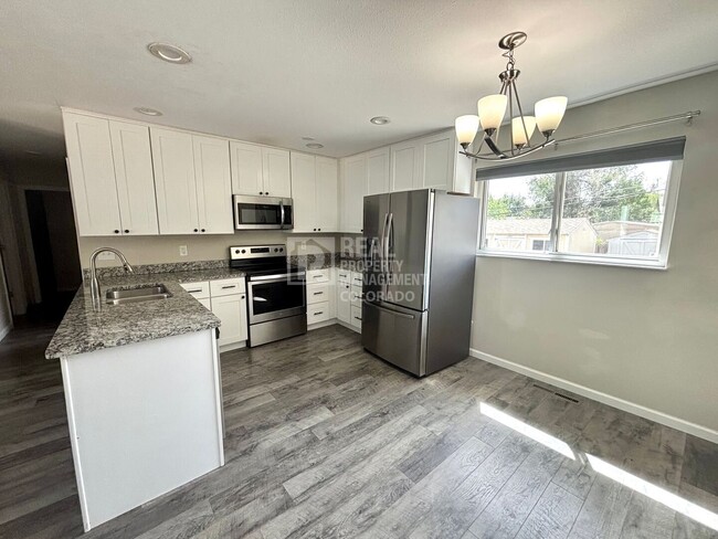 2240 Flintwood Dr