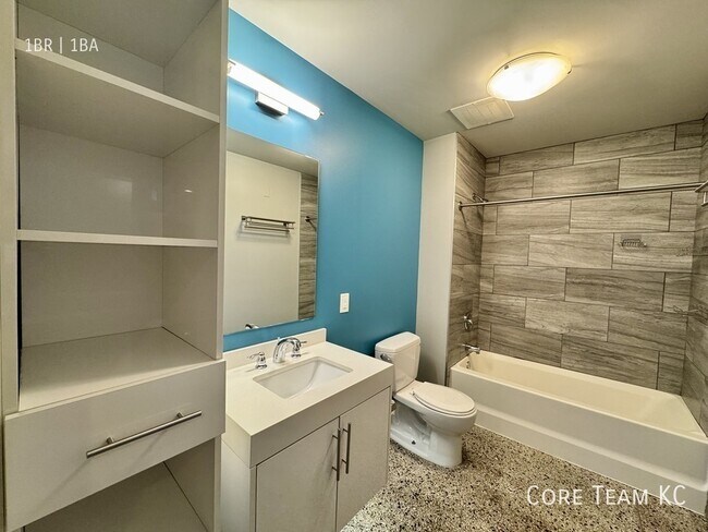 Photo - 306 E 12th St Unit 311