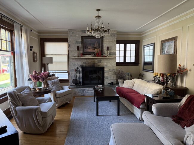 Photo - 519 E Monroe St Unidad Apt 1 East Monroe