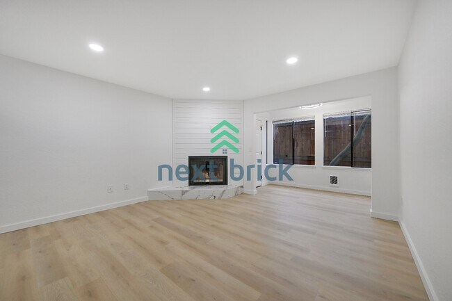 Photo - 2 Bed 1 Bath Condo Unidad 110