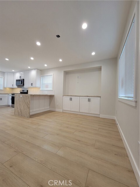 Photo - 1916 257th St