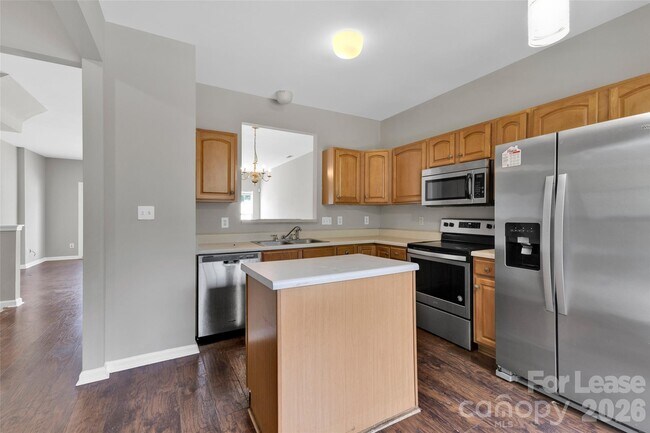 Photo - 940 Tiger Ln