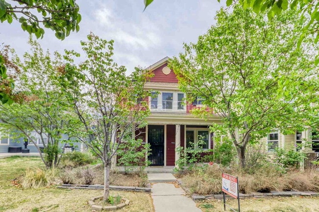 Photo - 3427 Florence Way