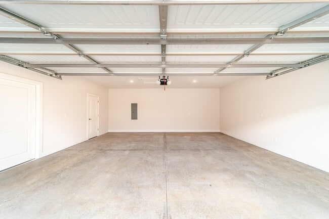 Photo - Hawthorne Grove