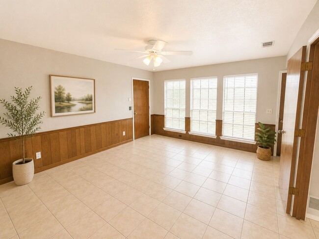 1601 Copper Creek Dr
