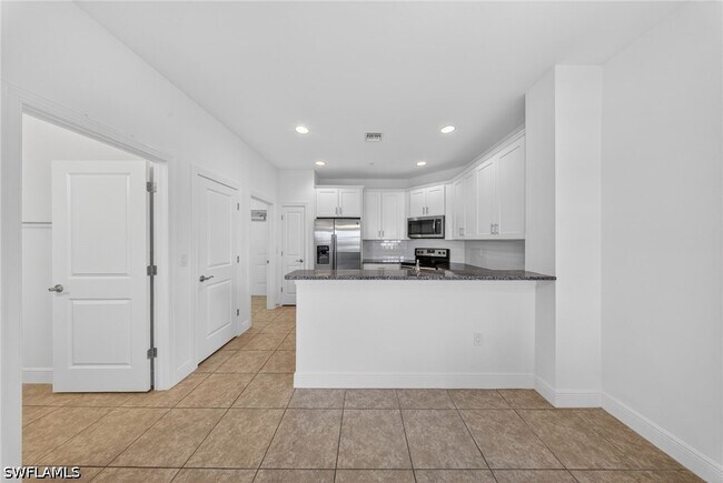 1435 Santiago Cir