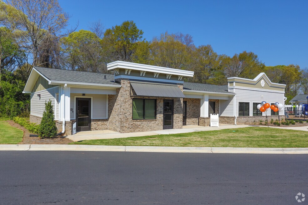 Leasing Office